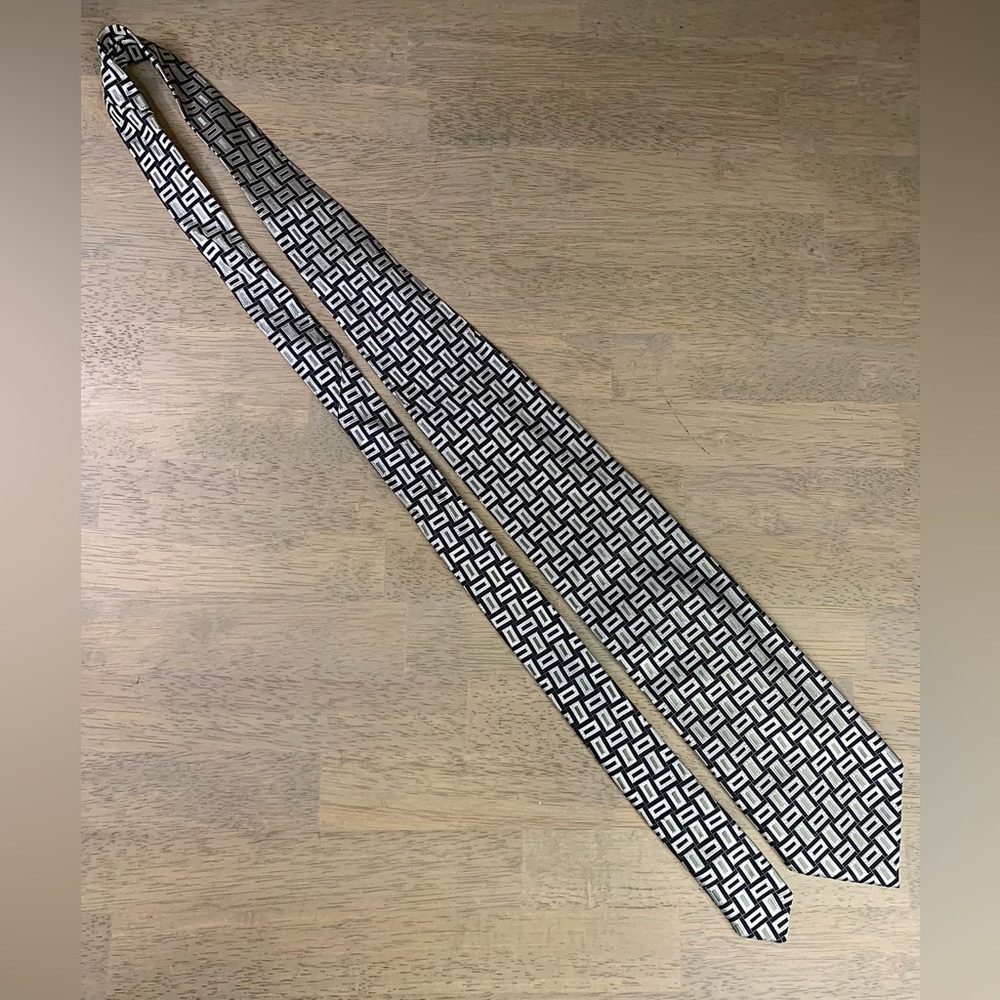 Vintage Fratelli Moda 100%‎ Silk Hand Made In Italy Block Tie